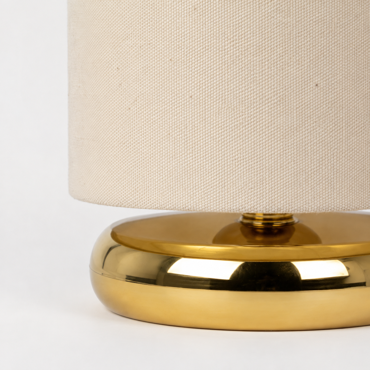 Modern Table Lamp 015