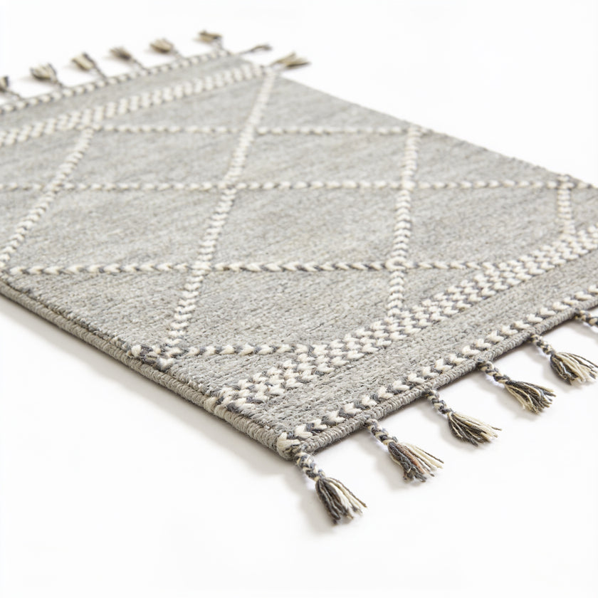 S104 handmade kilim rug — closeup view