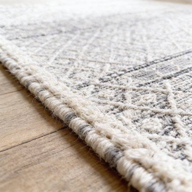 S114 handmade kilim rug — closeup view