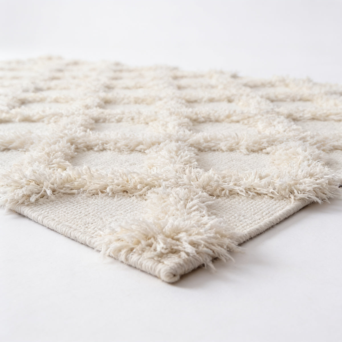 S124 handmade kilim rug — closeup view
