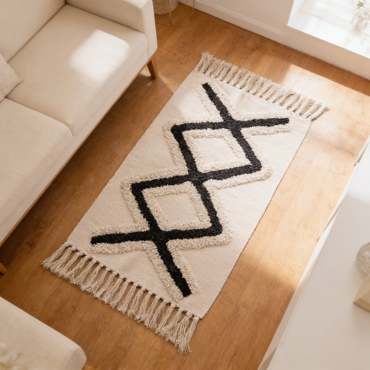 S125 handmade kilim rug — lifestyle view