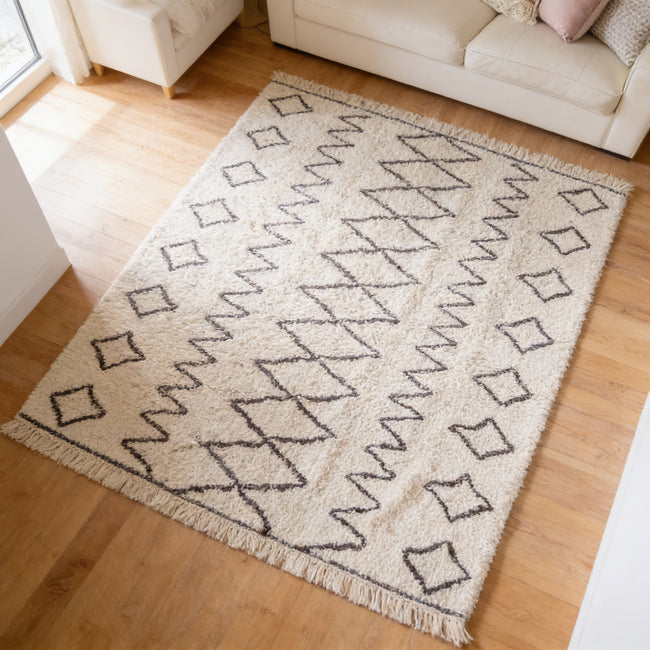 S128 handmade kilim rug — lifestyle view