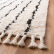 S132 handmade kilim rug — closeup view