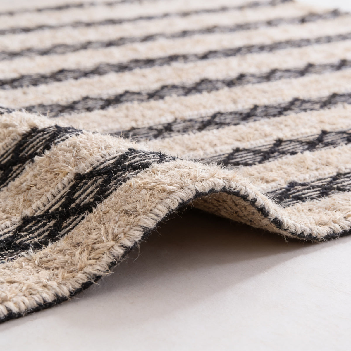 S136 handmade kilim rug — closeup view