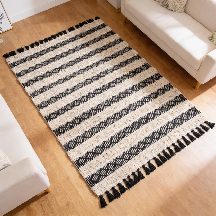 S136 handmade kilim rug — lifestyle view