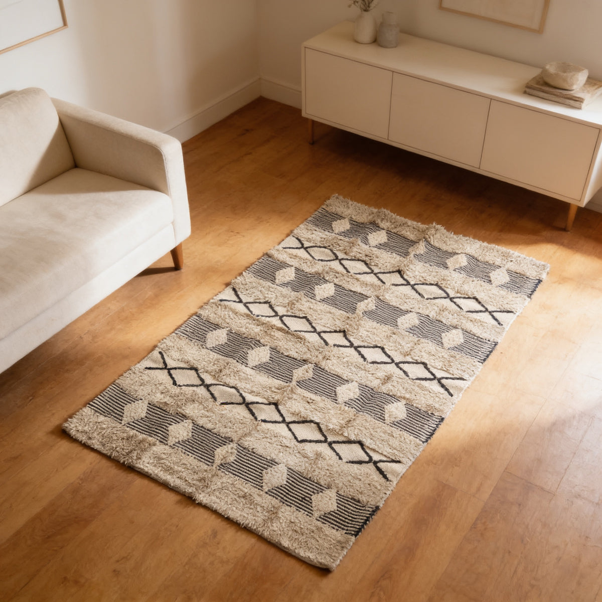 S141 handmade kilim rug — lifestyle view