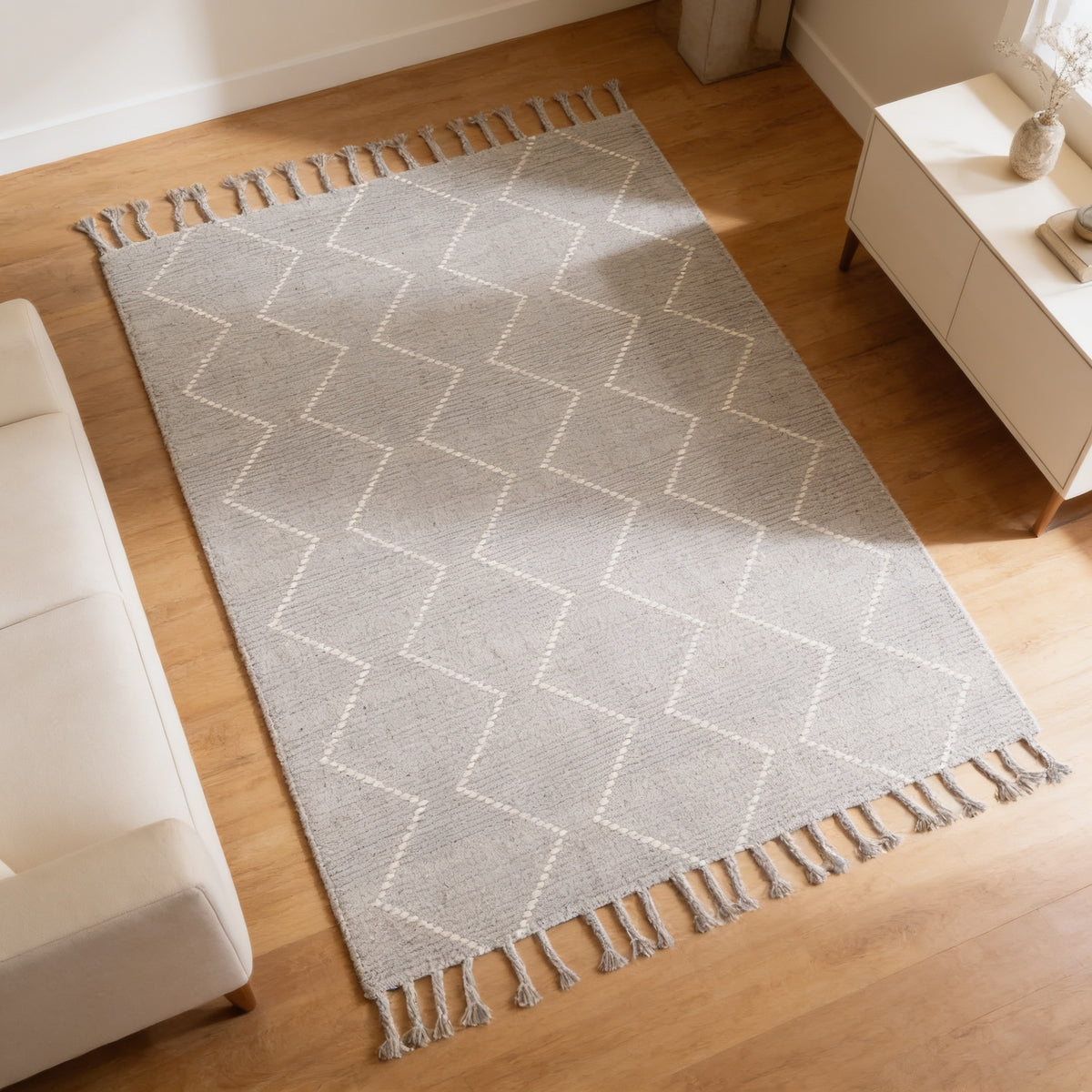 S142 handmade kilim rug — lifestyle view