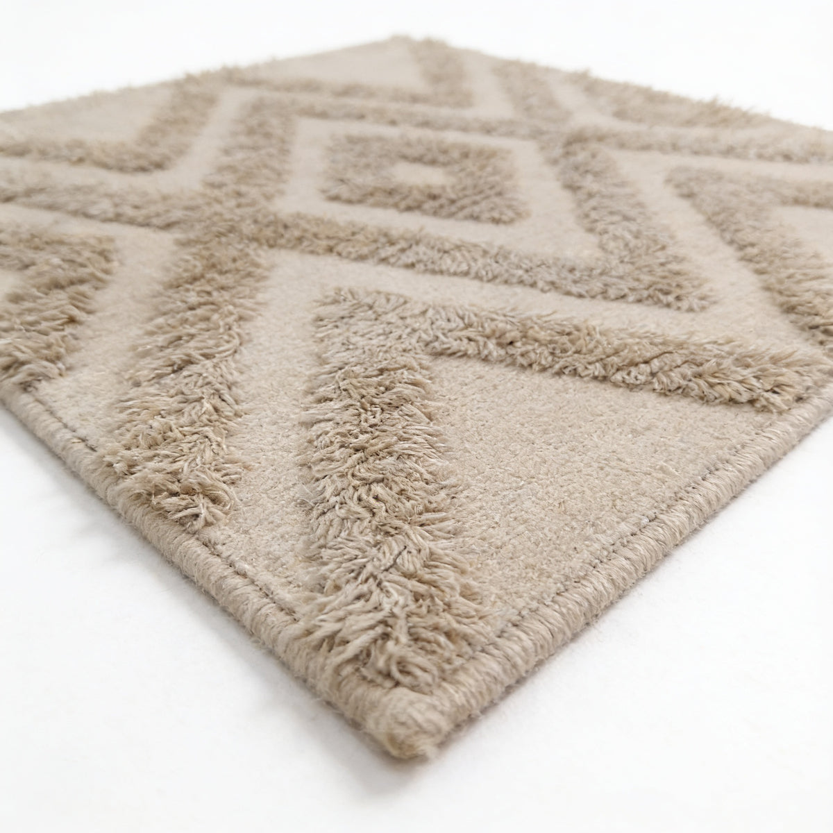 S156 handmade kilim rug — closeup view