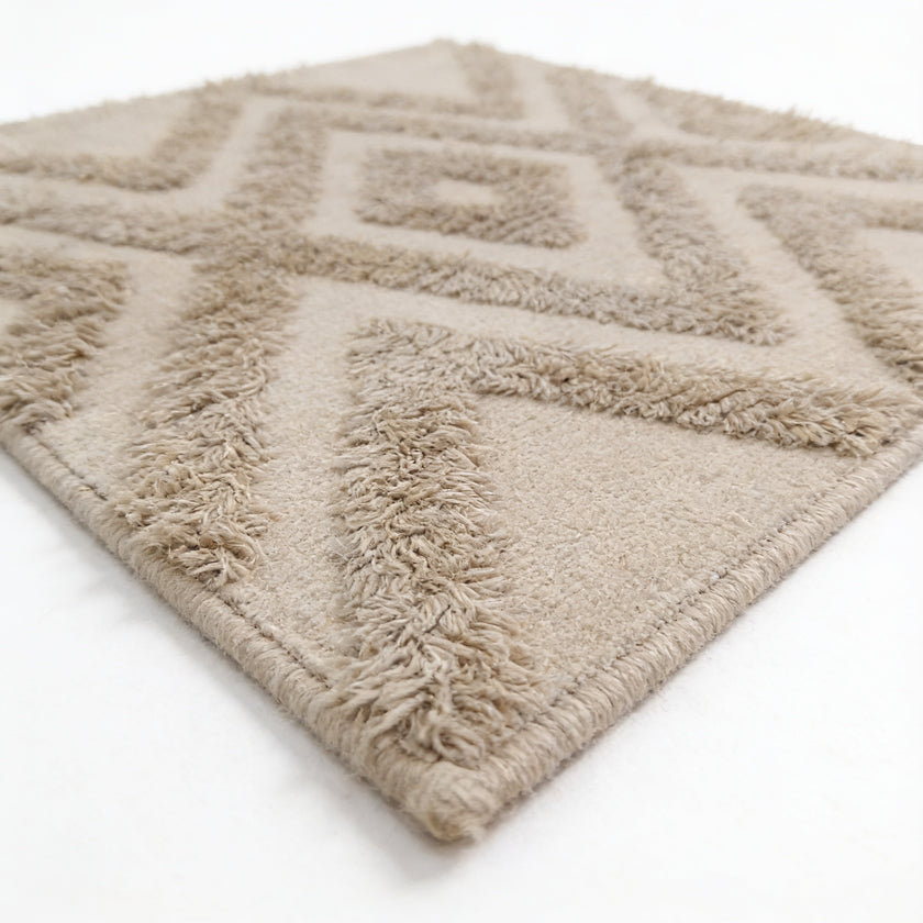 S156 handmade kilim rug — closeup view