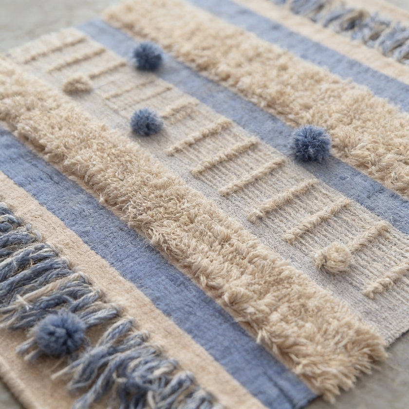 S170 handmade kilim rug closeup view