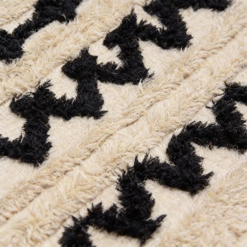 S171 handmade kilim rug closeup view