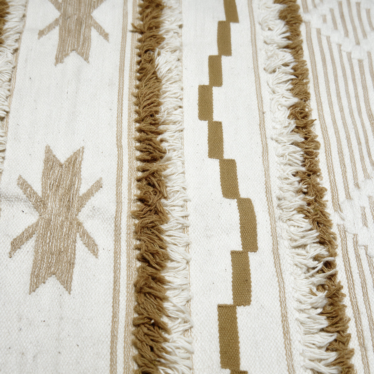S175 handmade kilim rug closeup view
