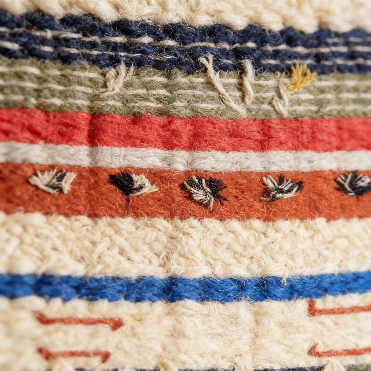 S204 handmade kilim rug closeup view
