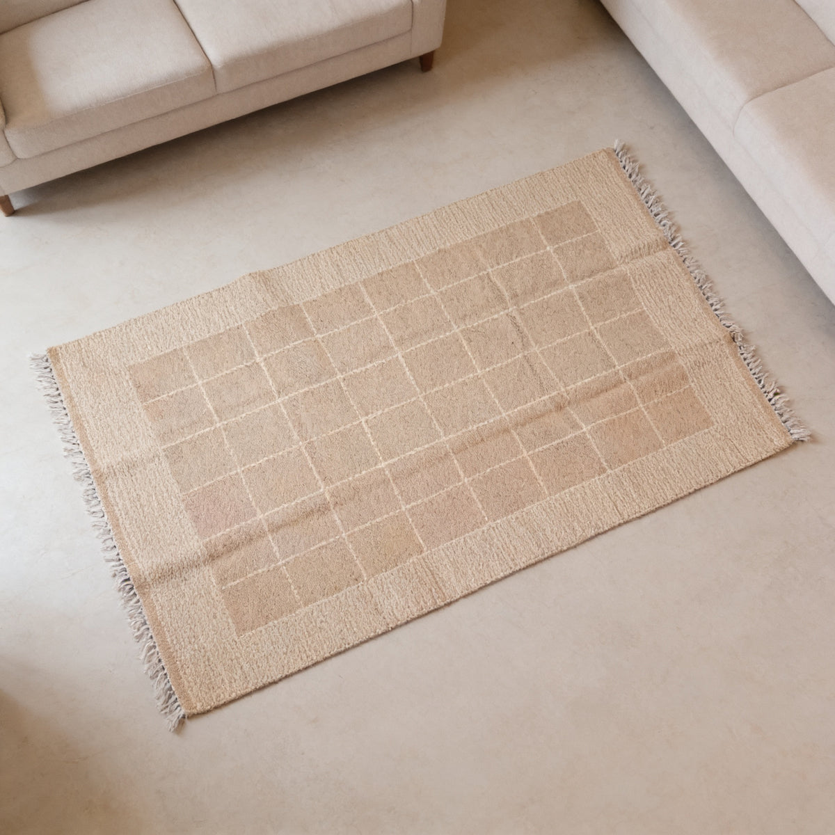 S210 handmade kilim rug lifestyle view