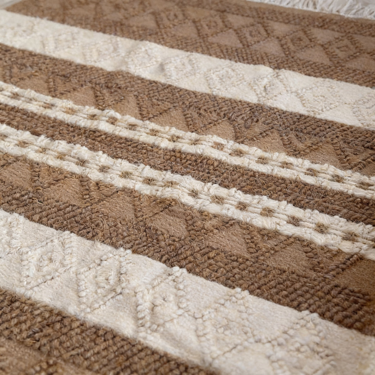 S216 handmade kilim rug closeup view