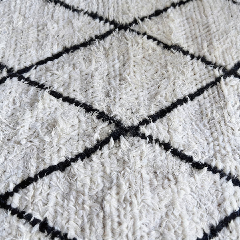 S222 handmade kilim rug closeup view