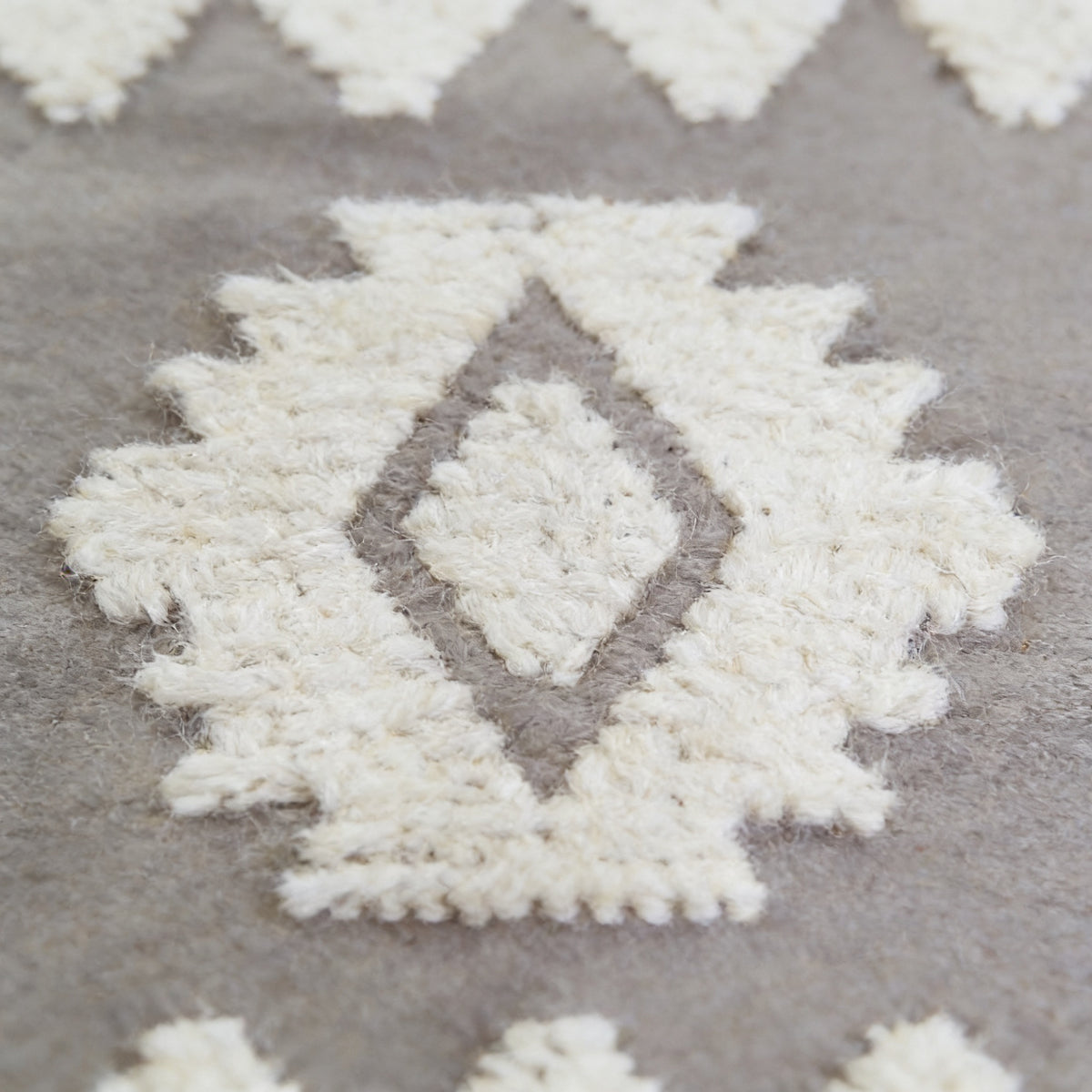 S228 handmade kilim rug closeup view