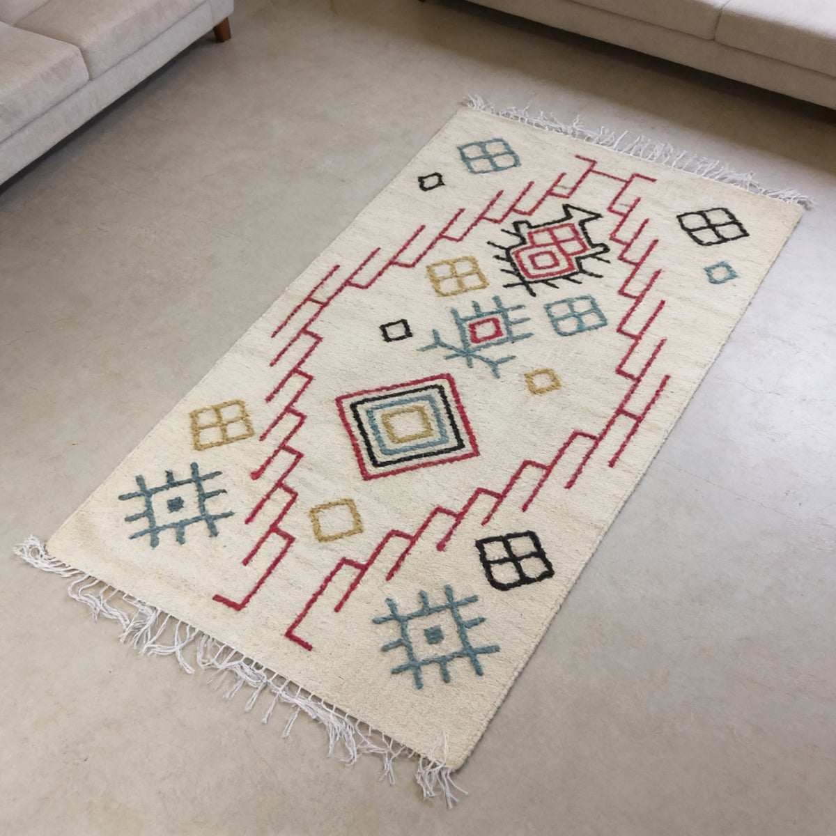 S238 handmade kilim rug lifestyle view