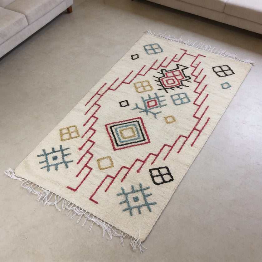 S238 handmade kilim rug lifestyle view