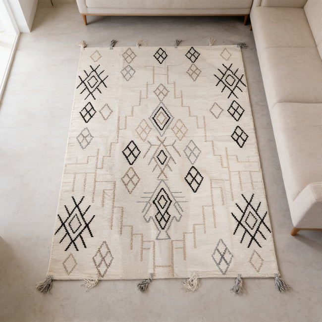 S243 handmade kilim rug lifestyle view