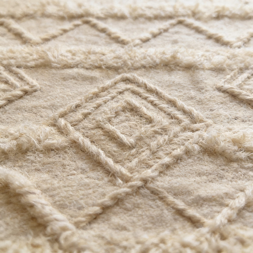 S247 handmade kilim rug closeup view
