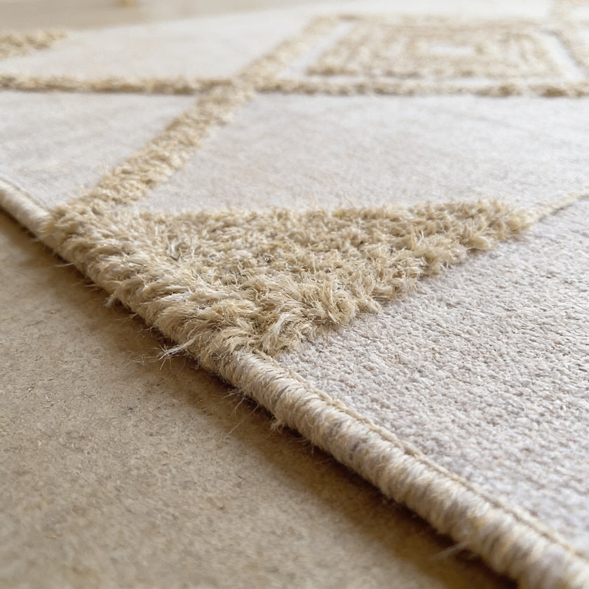 S25 handmade kilim rug — closeup view