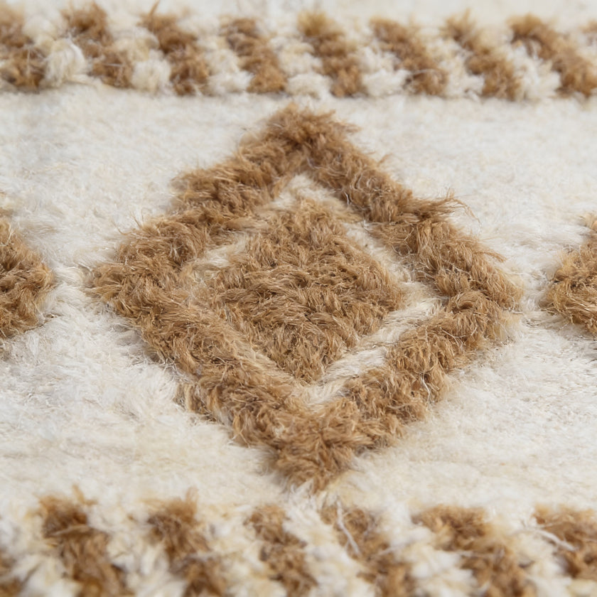 S256 handmade kilim rug closeup view