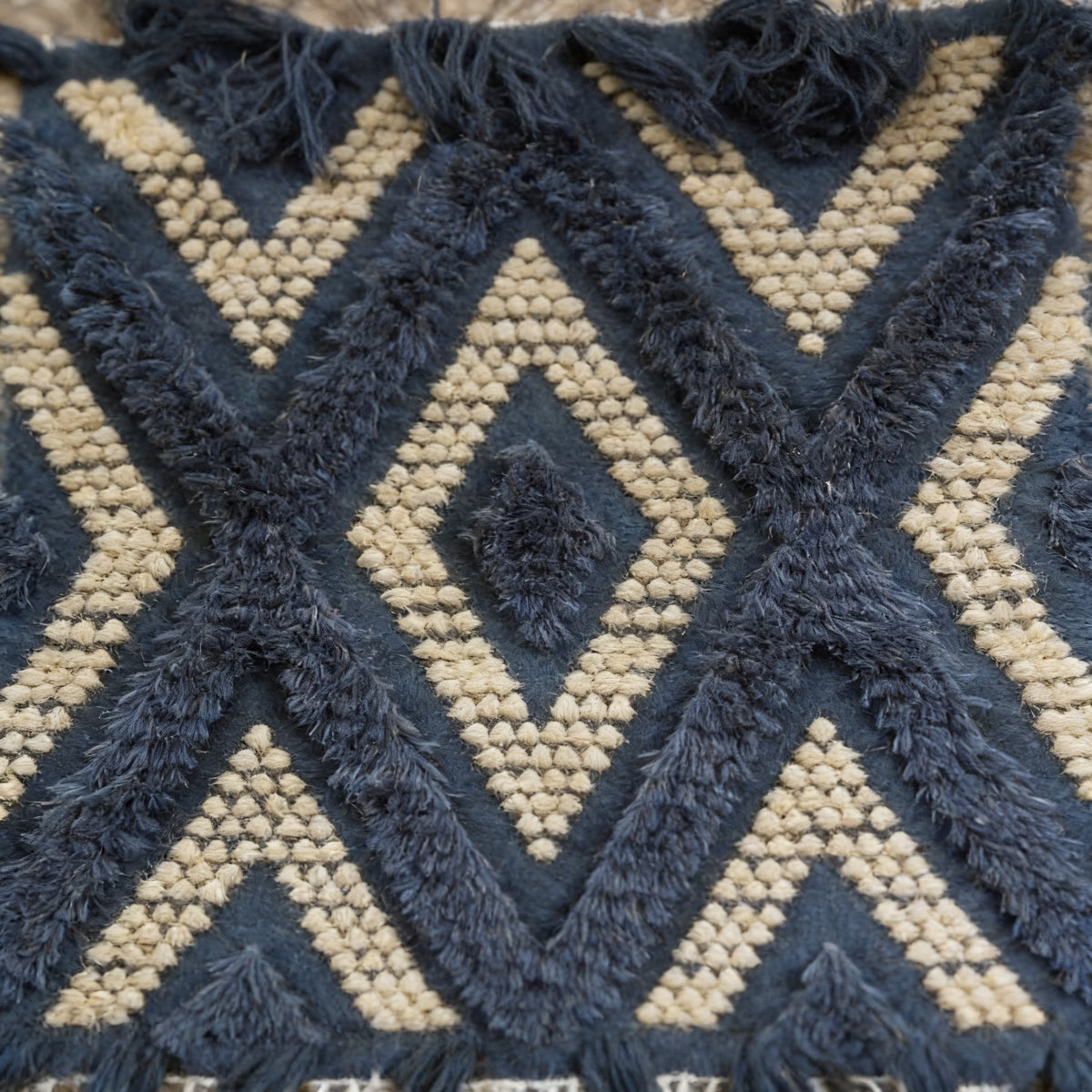 S258 handmade kilim rug closeup view