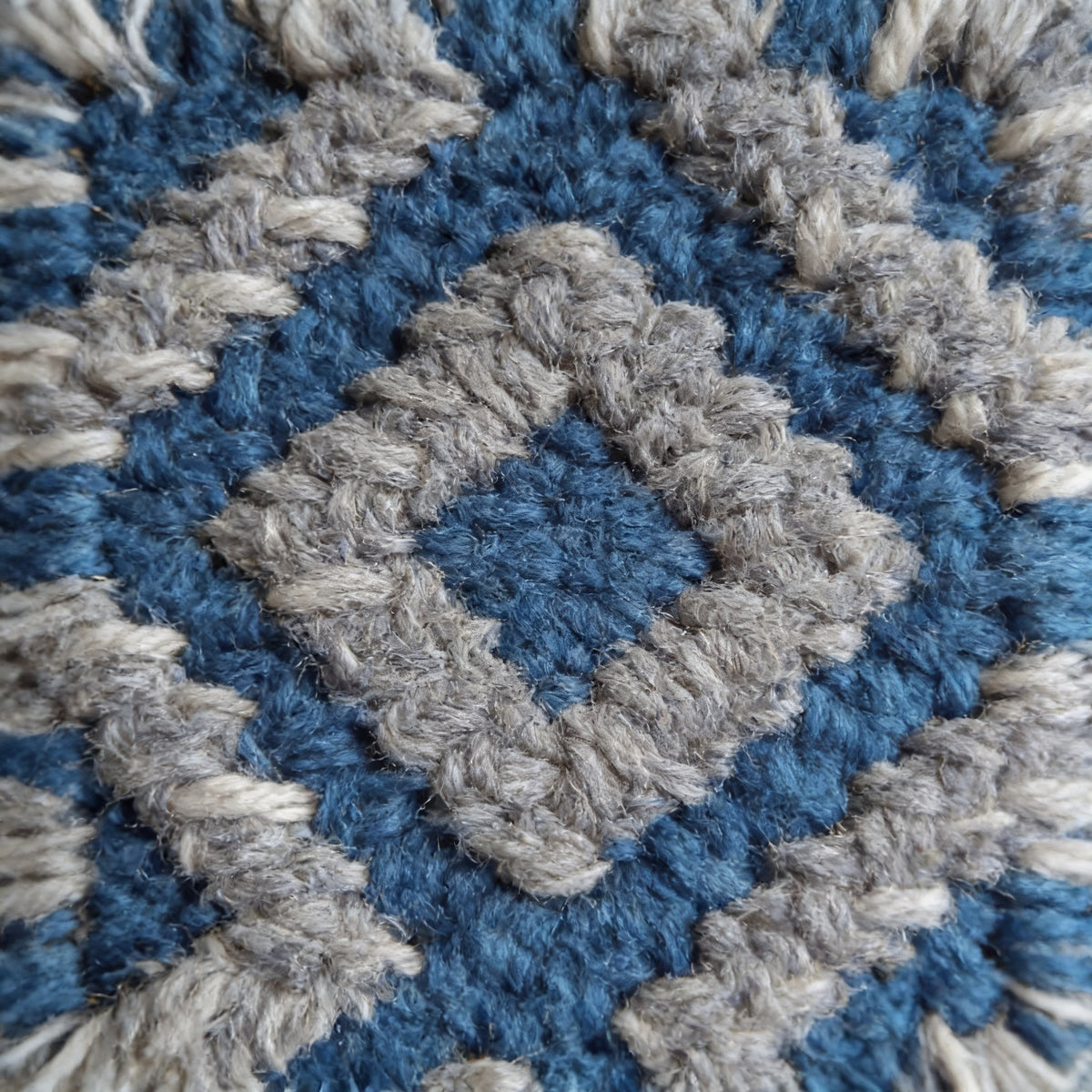 S284 handmade kilim rug closeup view