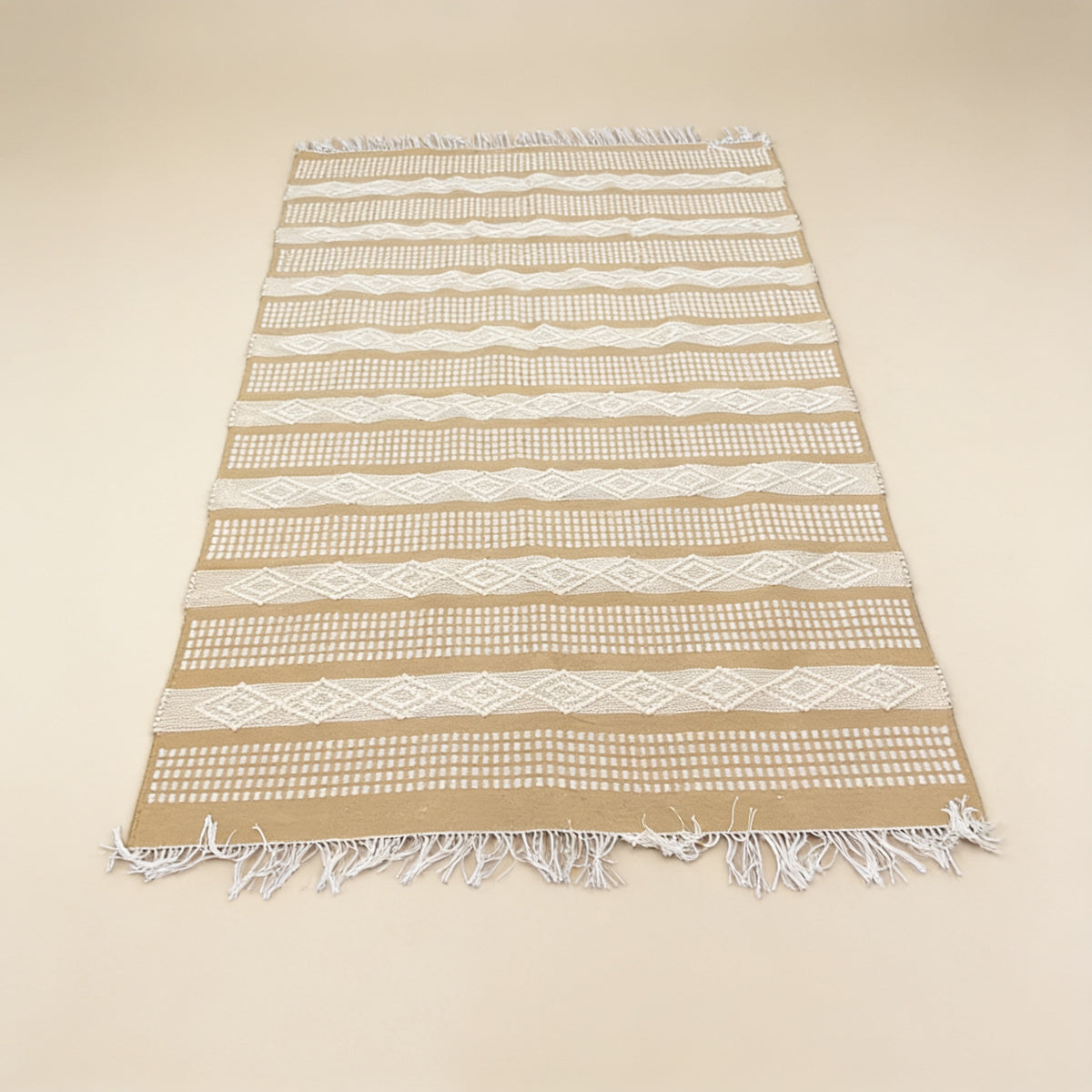 S285 handmade kilim rug studio view