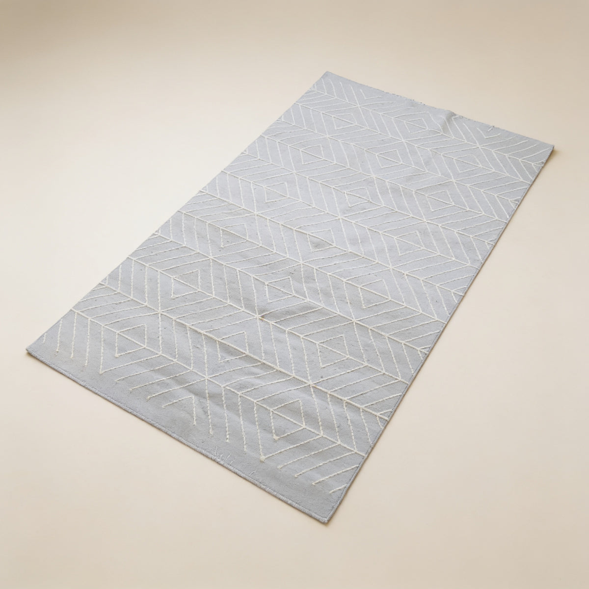 S290 handmade kilim rug studio view
