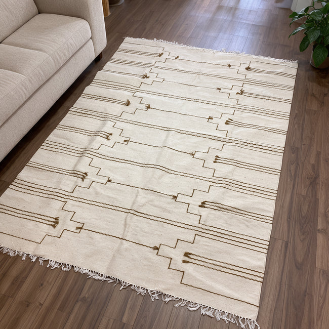 S291 handmade kilim rug lifestyle view