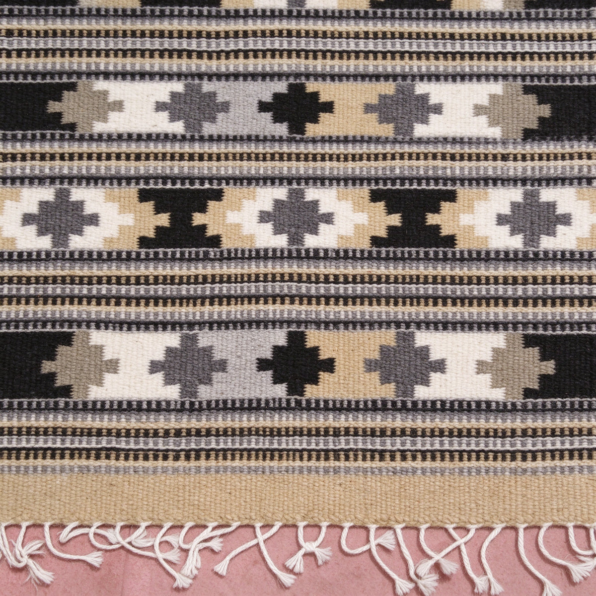 S321 handmade kilim rug closeup view