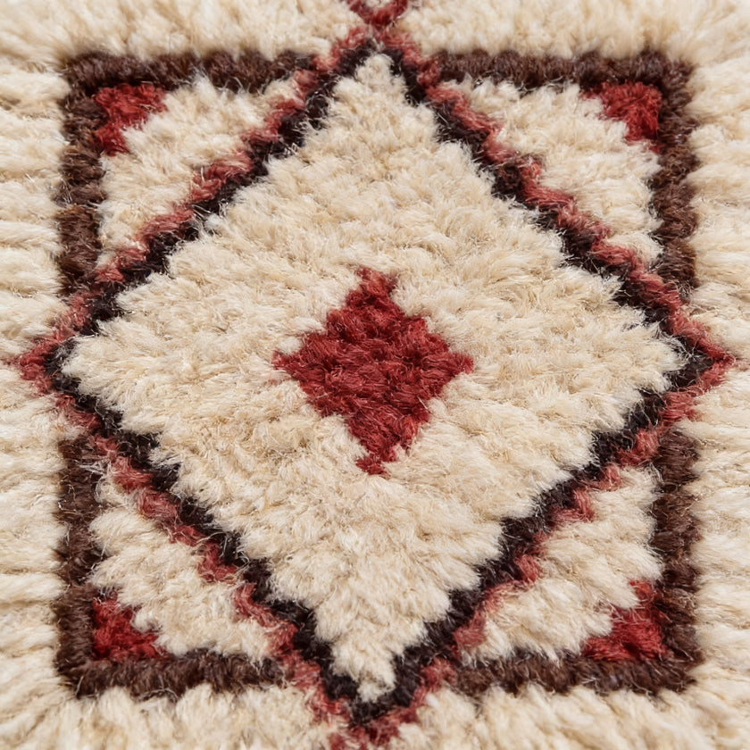 S326 handmade kilim rug closeup view