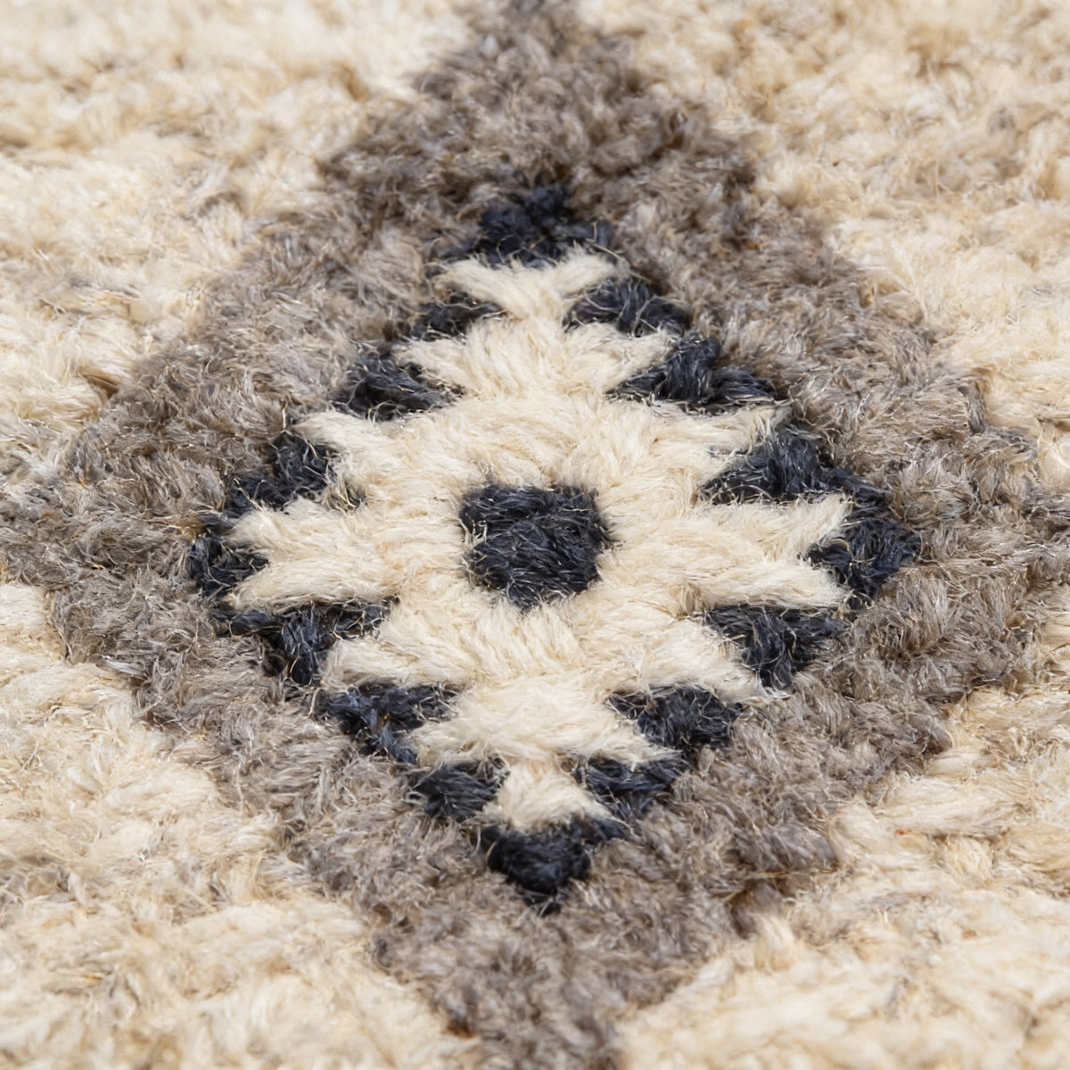 S329 handmade kilim rug closeup view