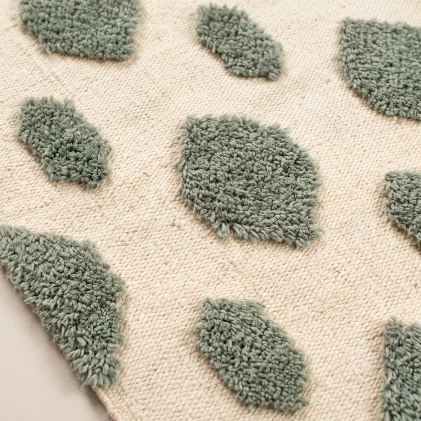 Off-White & Mint Green Handmade Kilim Rug – 150 × 200 cm – S346 — woven texture close-up
