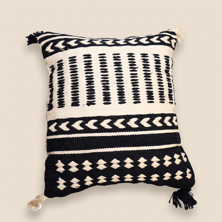 Handmade Cushion – 50 × 50 cm – S429 — light beige studio photo