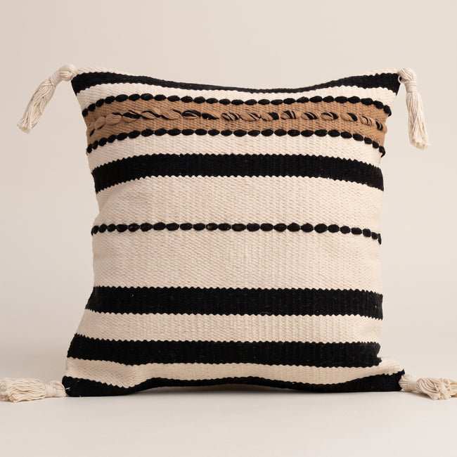Handmade Cushion – 50 × 50 cm – S434 — light beige studio photo