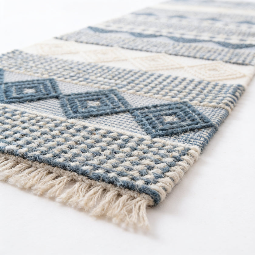 S62 handmade kilim rug — closeup view