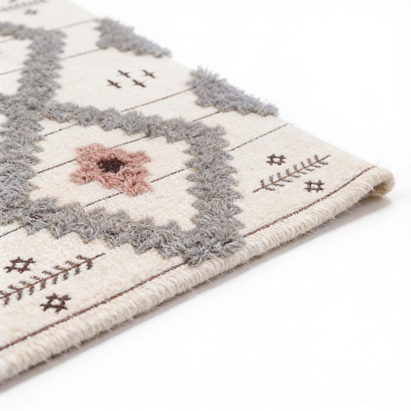 S79 handmade kilim rug — closeup view