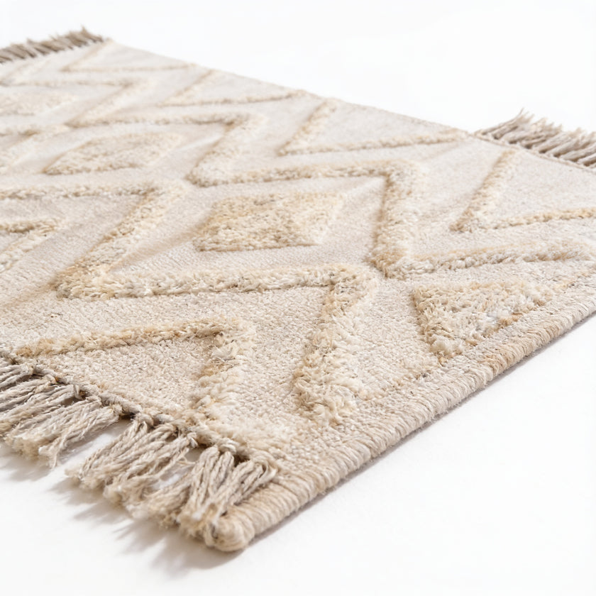 S94 handmade kilim rug — closeup view