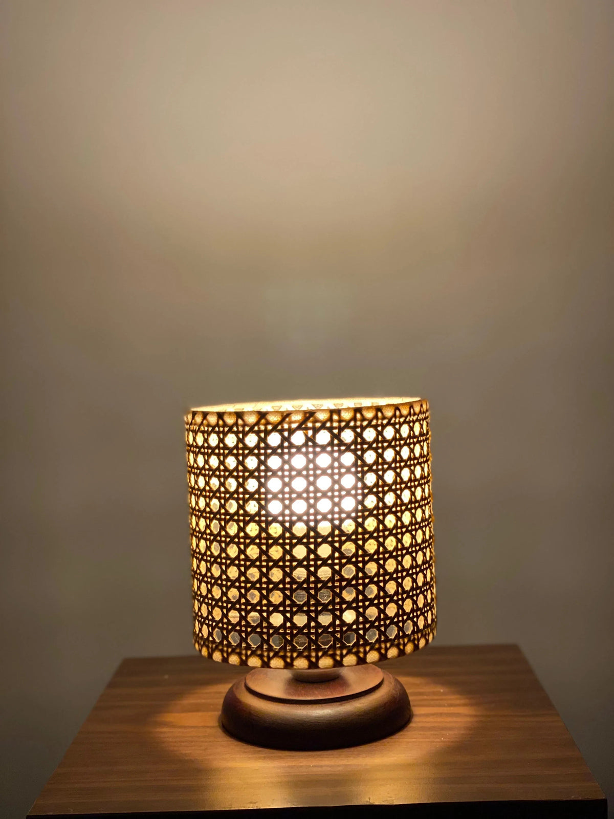 Rattan Boho Table Lamp 005
