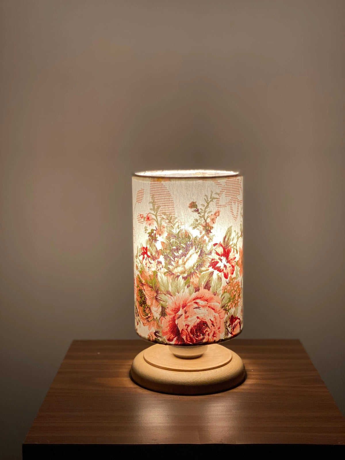 Modern Table Lamp 011